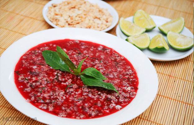 blood pudding dish of vietnam minority people 