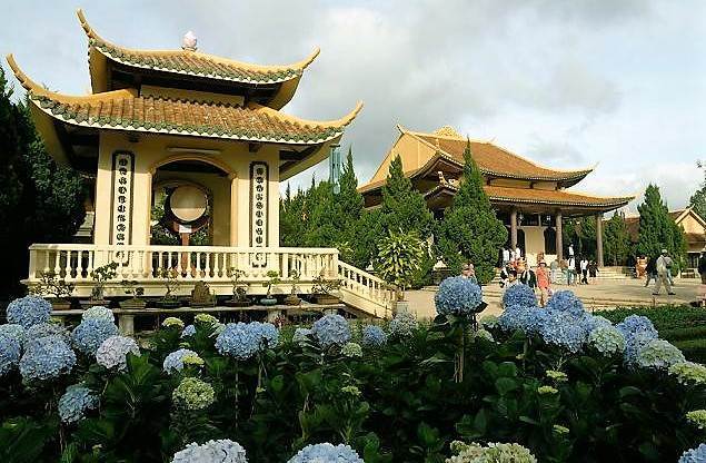 Drum tower at Truclam monastery